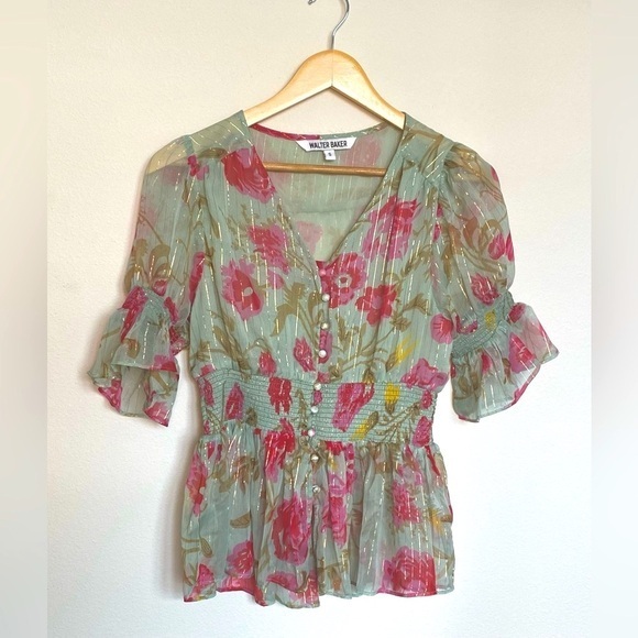 Walter Baker Tops - WALTER BAKER GIA FLORAL FREEN GARDENS TOO WOMENS SIZE SMALL
